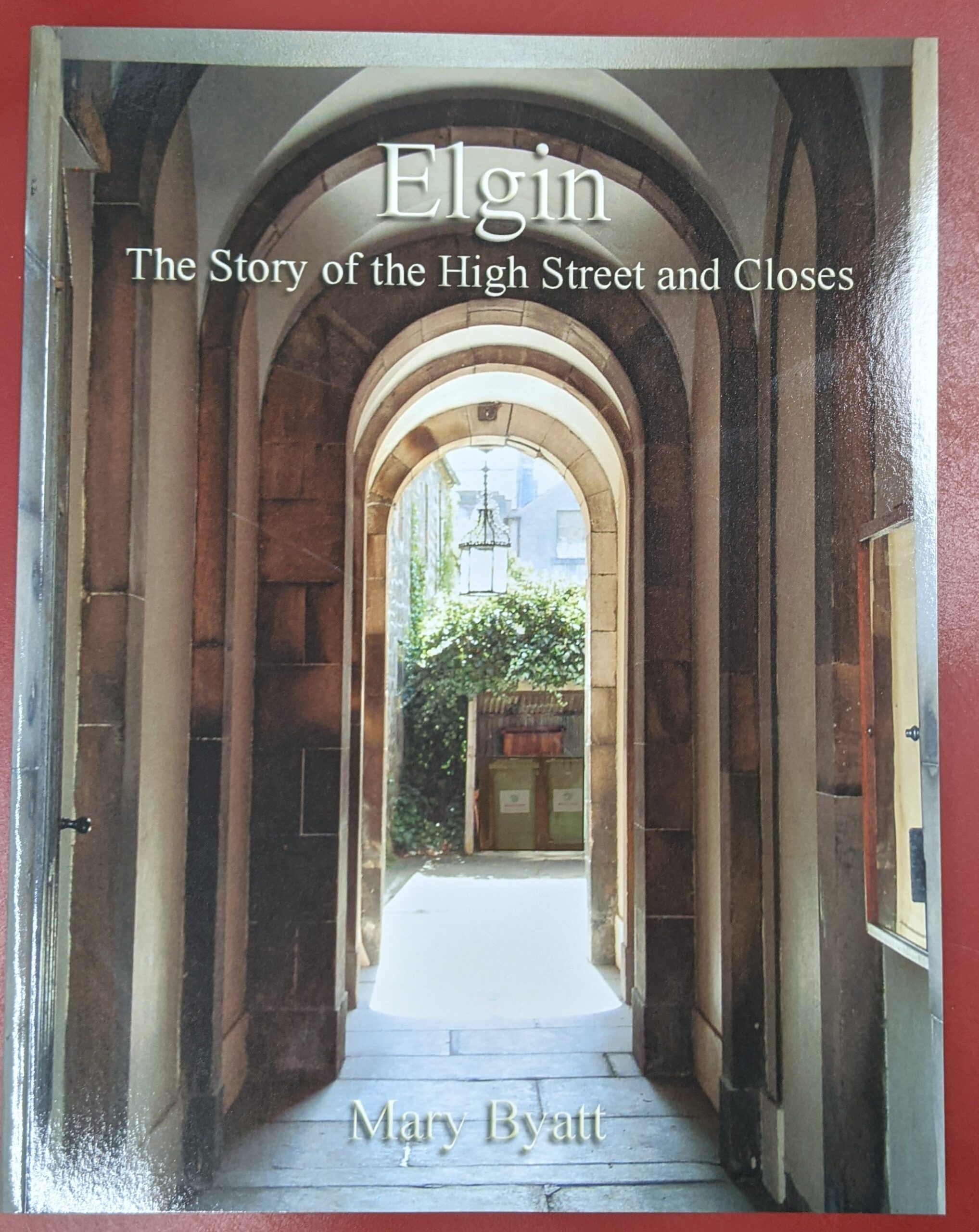 Elgin High St and Closes front cover